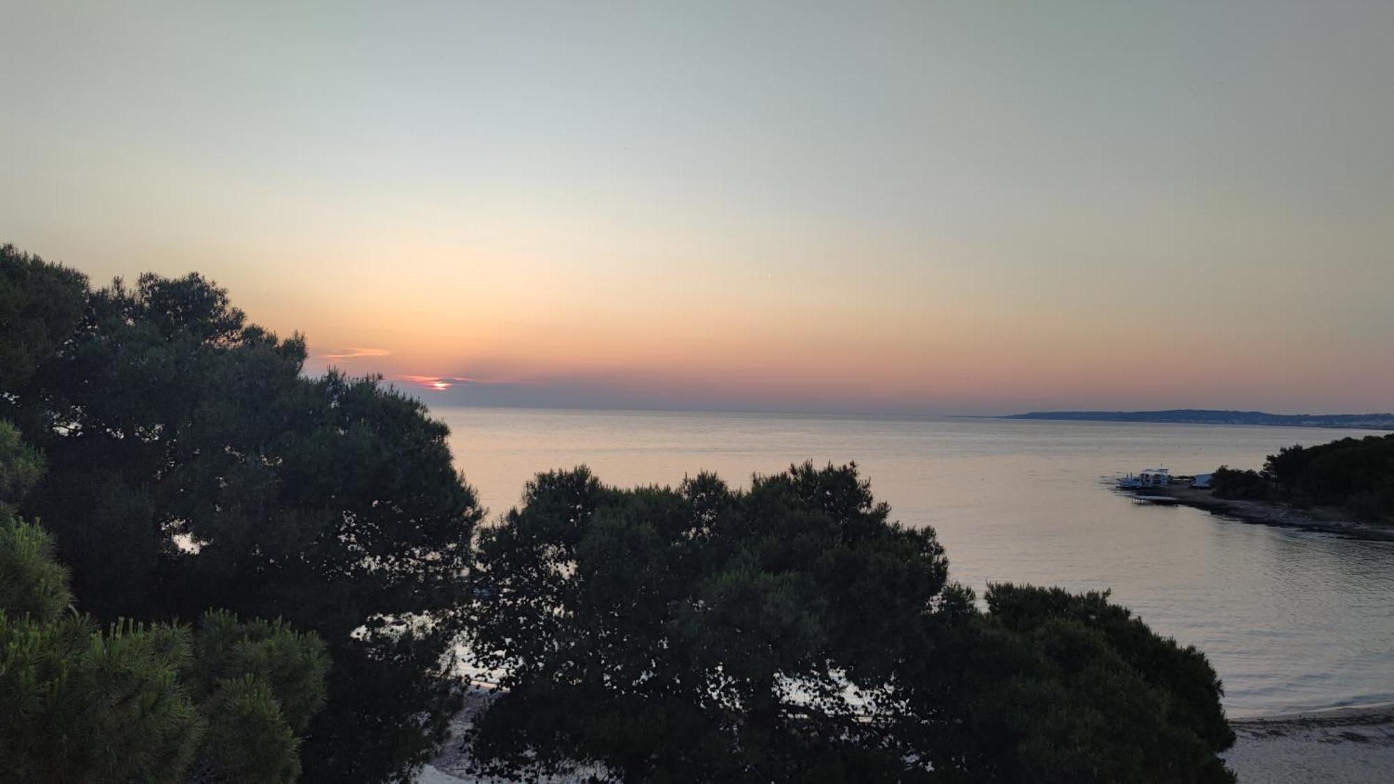 Suite Con Terrazzo Sul Mare E Discesa In Spiaggia A Gallipoli Exterior foto