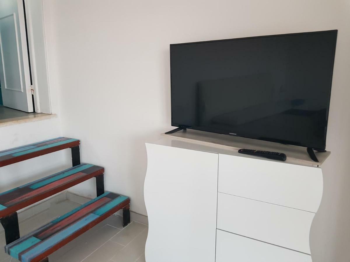 Suite Con Terrazzo Sul Mare E Discesa In Spiaggia A Gallipoli Exterior foto